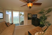 Beach Front Jewel - Hawaii Beach Front Vacation Rental